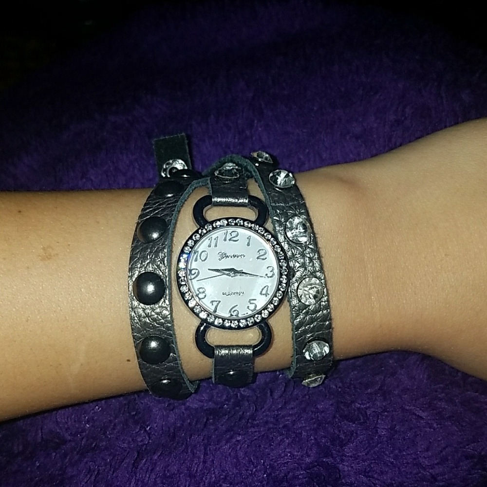 Adjustable Wrap Watch